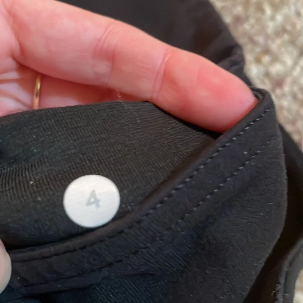 Women's Lululemon Mid Rise Leggings